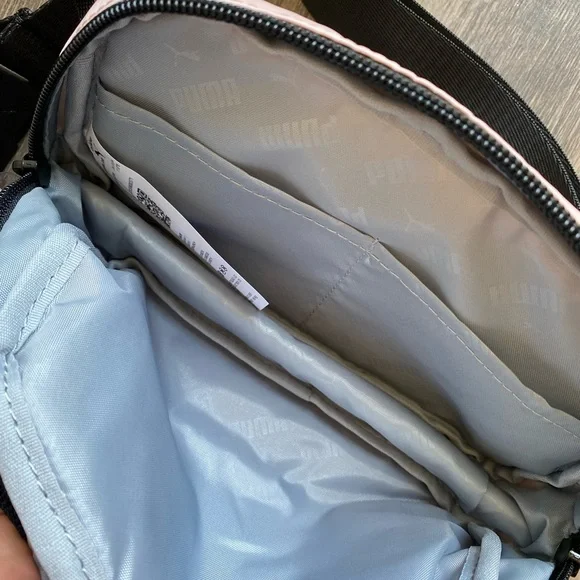 NWT Puma Women’s Light Pink Waist Bag with Black Strap - Picture 3 of 4